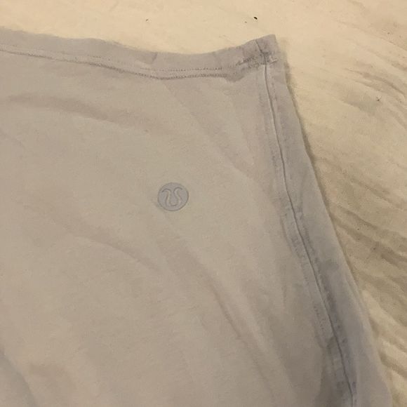 Lululemon tank tops 3 - Picture 4 of 5